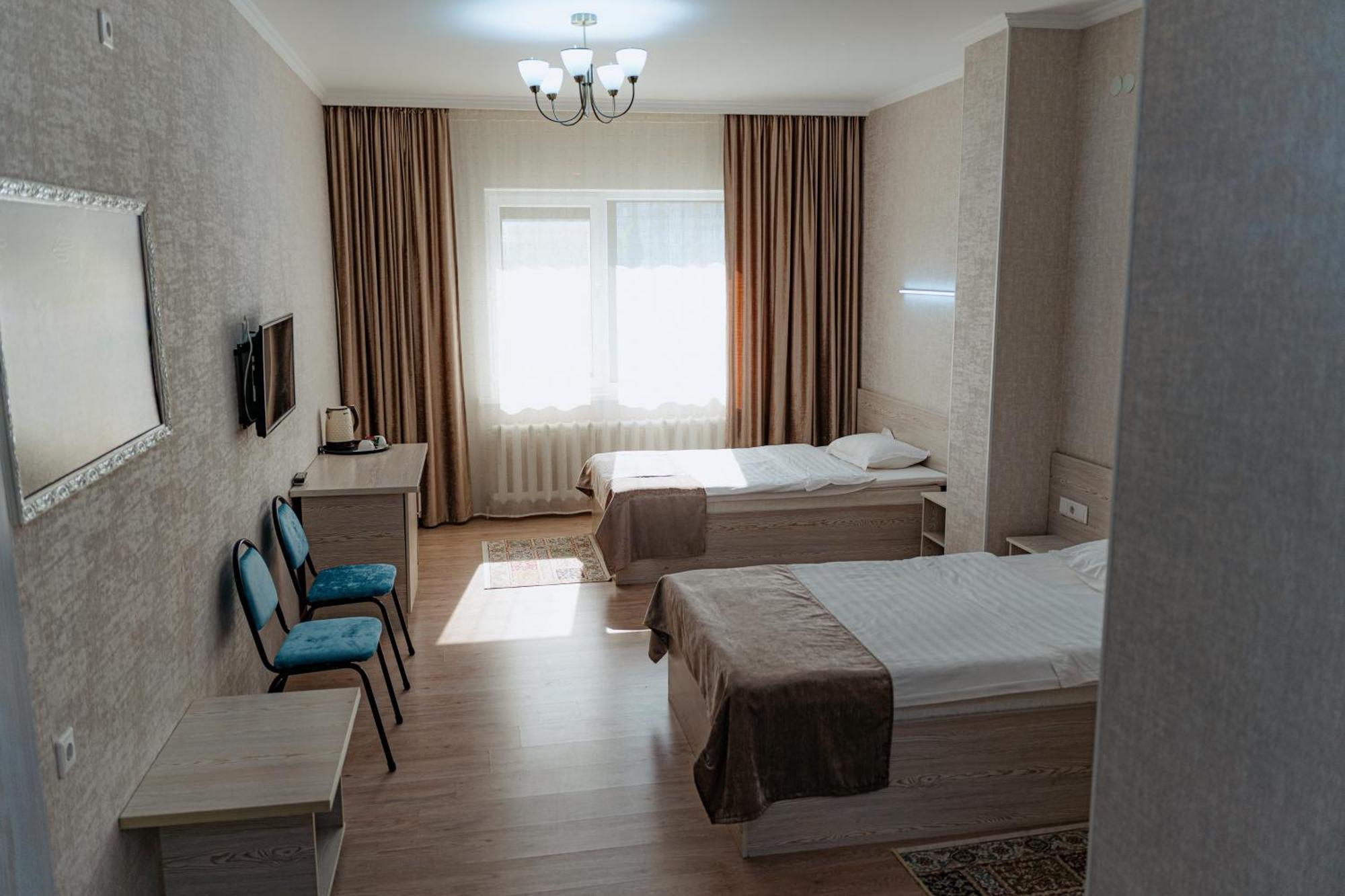 Hotel Union Plaza Astana Zewnętrze zdjęcie