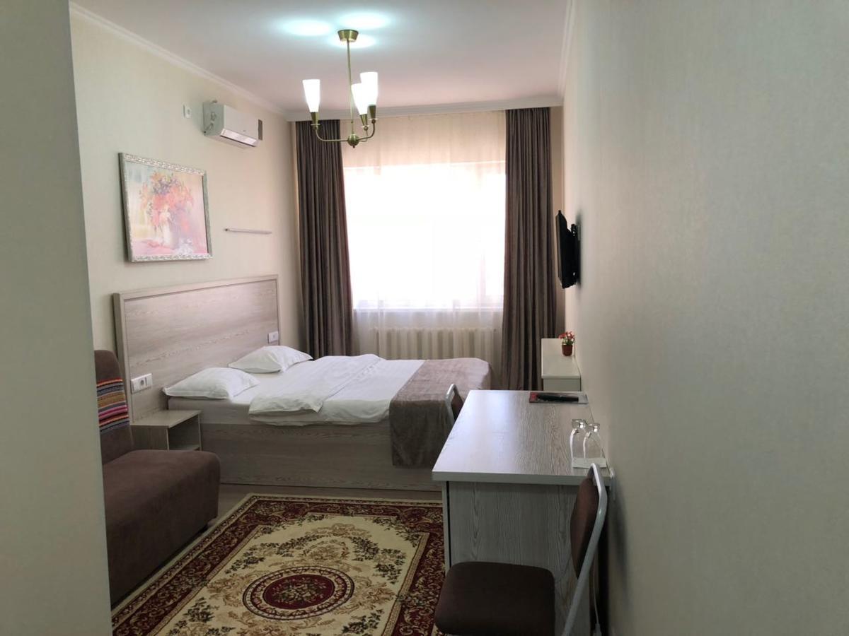 Hotel Union Plaza Astana Zewnętrze zdjęcie