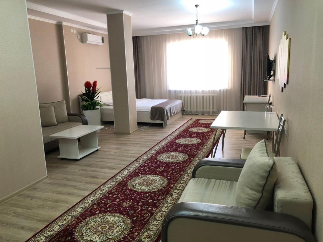 Hotel Union Plaza Astana Zewnętrze zdjęcie