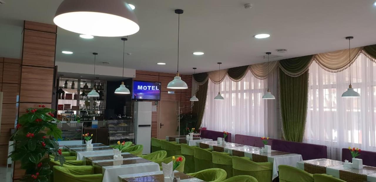 Hotel Union Plaza Astana Zewnętrze zdjęcie