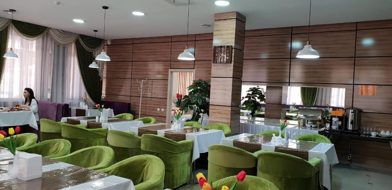 Hotel Union Plaza Astana Zewnętrze zdjęcie